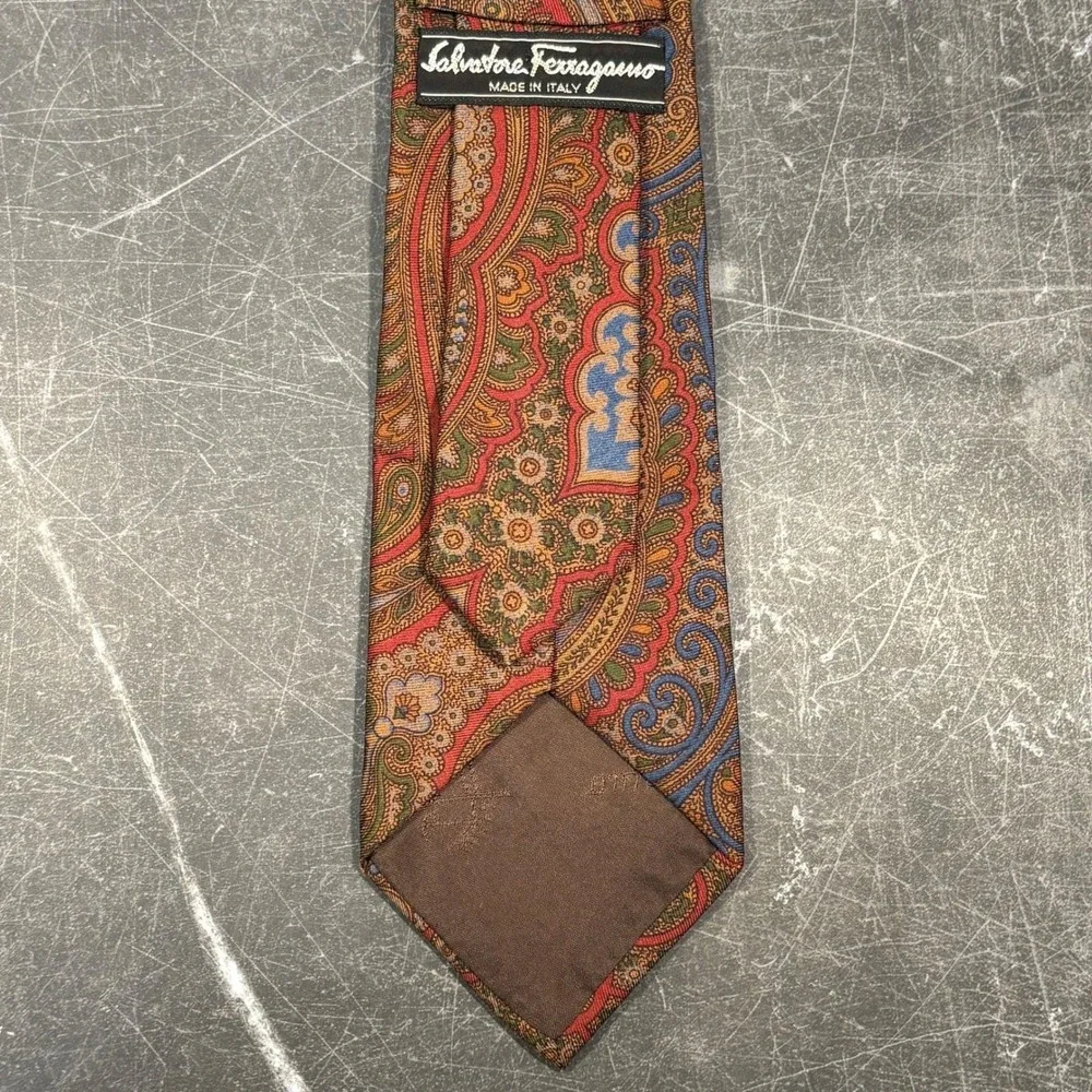 Vintage (80s) Salvatore Ferragamo Mens Tie | Red Blue Paisley Silk Made in Italy